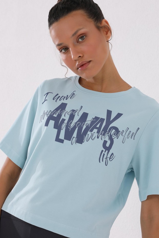 Açık Mavi Asimetrik Yazı Baskılı O Yaka Kadın Oversize T-Shirt - 97136