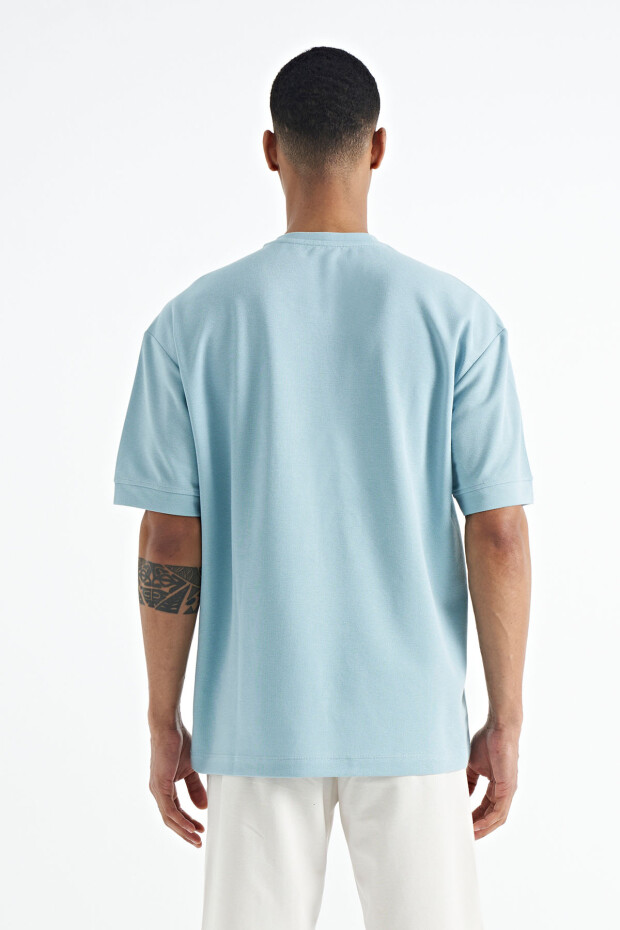 Açık Mavi Gizli Cep Detaylı Baskılı Oversize Erkek T-shirt - 88244