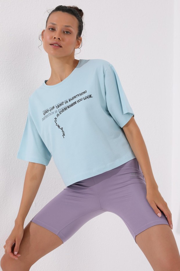 Açık Mavi Yazı Baskılı Kısa O Yaka Kadın Oversize T-Shirt - 97135