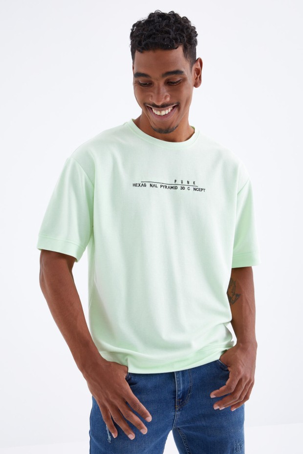 Açık Yeşil Minimal Yazı Nakışlı O Yaka Erkek Oversize T-Shirt - 88106