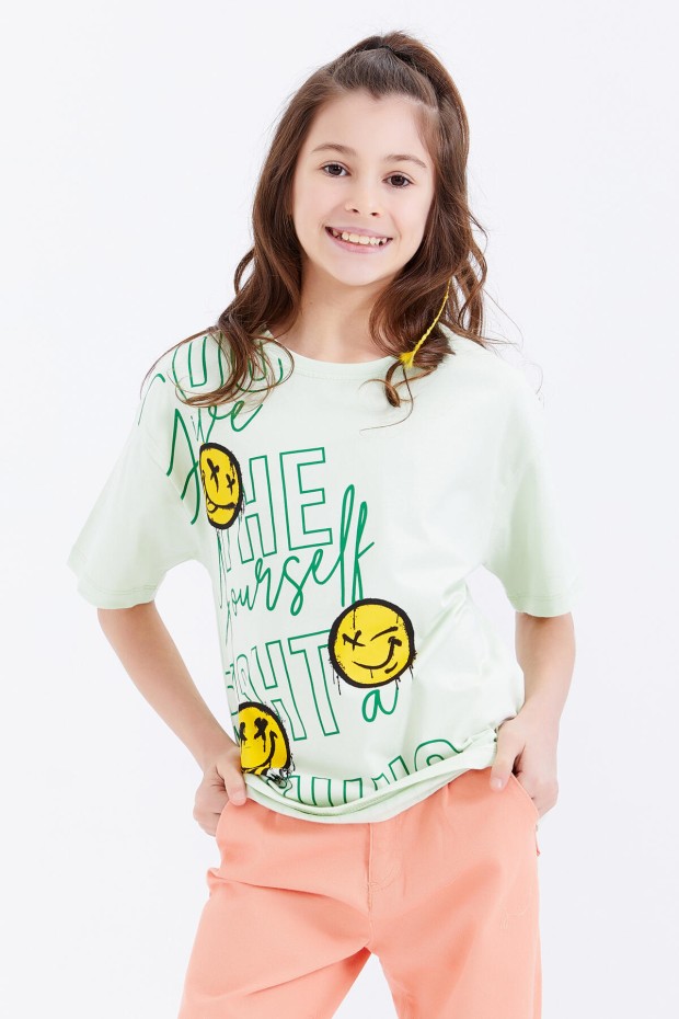 TommyLife - Açık Yeşil Oversize Emoji Baskılı O Yaka Düşük Omuz Kız Çocuk T-Shirt - 75042