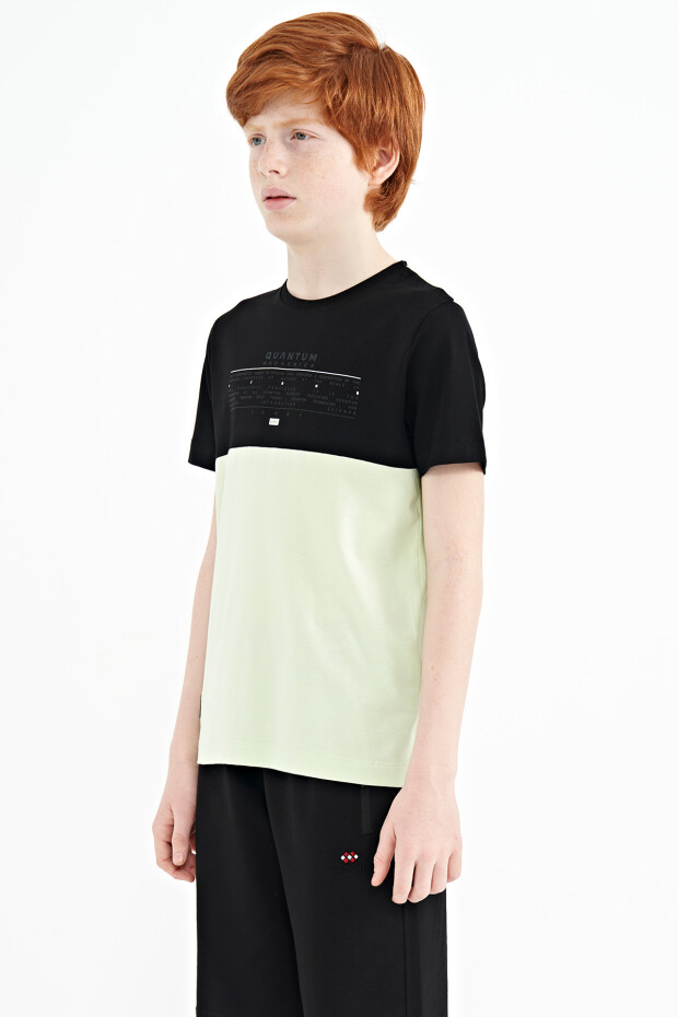 Tommy Life Açık Yeşil Yazı Baskılı Renk Bloklu Standart Kalıp O Yaka Erkek Çocuk T-Shirt - 11134. 5
