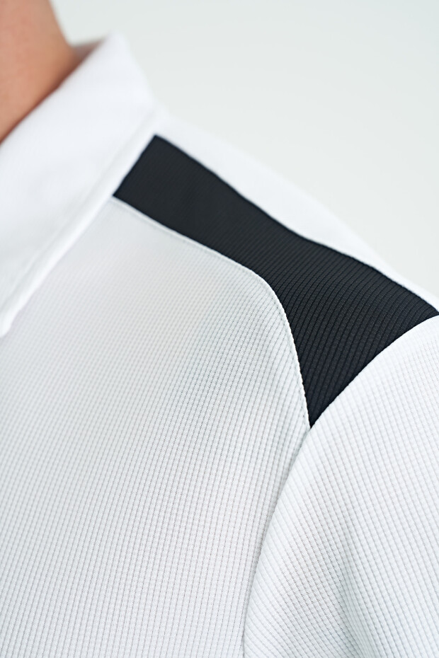 Beyaz Garni Detaylı Polo Yaka Standart kalıp Aktif Spor Erkek T-Shirt - 88250