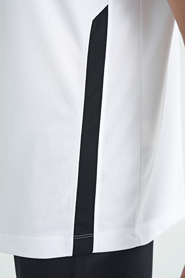 Beyaz O Yaka Standart Kalıp Biyeli Aktif Spor Erkek T-Shirt - 88254