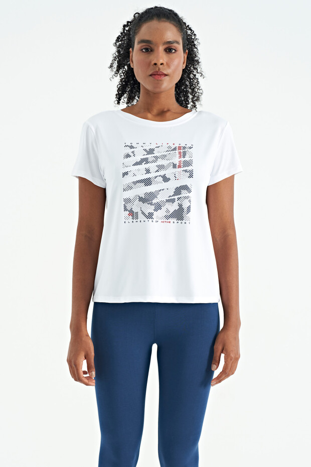 Beyaz Ön Baskılı Sırtı V Dekolteli Standart Kalıp Kısa Kollu Kadın Spor T-Shirt - 97264