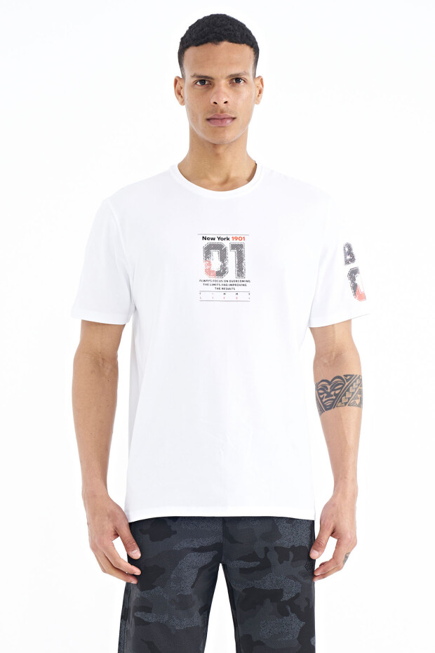 Beyaz Ön ve Tek Kol Baskı Detaylı O Yaka Erkek T-shirt - 88176