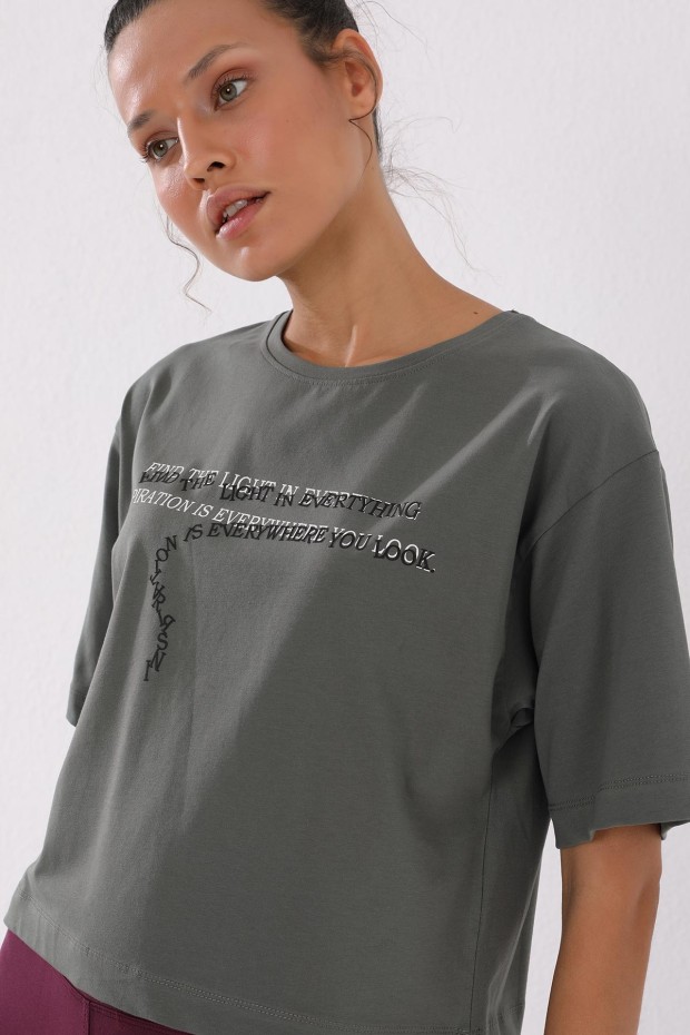 Çağla Yazı Baskılı Kısa O Yaka Kadın Oversize T-Shirt - 97135