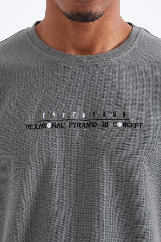 Çağla Minimal Yazı Nakışlı O Yaka Erkek Oversize T-Shirt - 88106