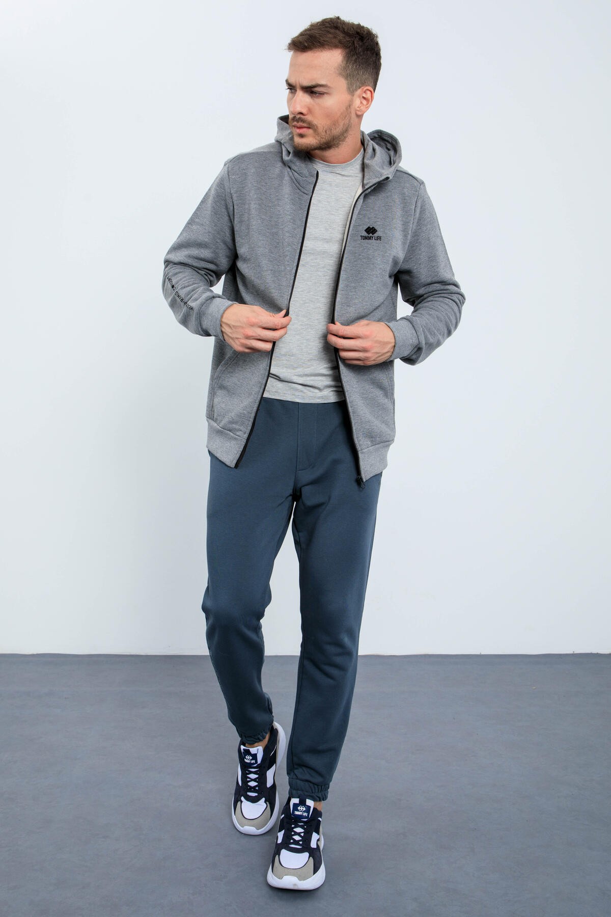 Gri Melanj Basic Kapüşonlu Rahat Form Nakış Detaylı Fermuarlı Erkek Sweatshirt - 88035