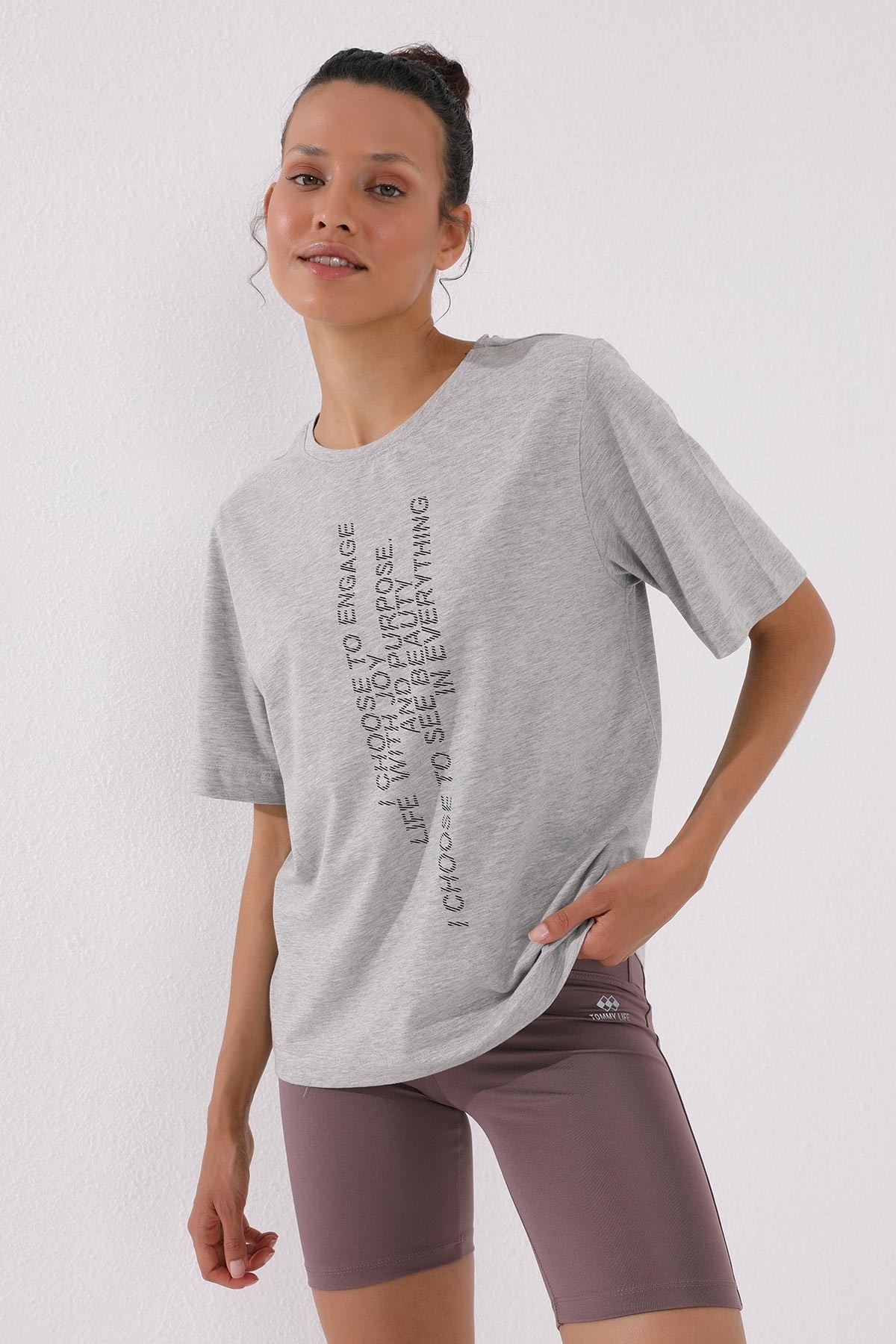 Gri Melanj Pembe Dikey Yazı Baskılı O Yaka Kadın Oversize T-Shirt - 97138