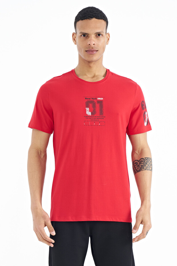Kırmızı Ön ve Tek Kol Baskı Detaylı O Yaka Erkek T-shirt - 88176