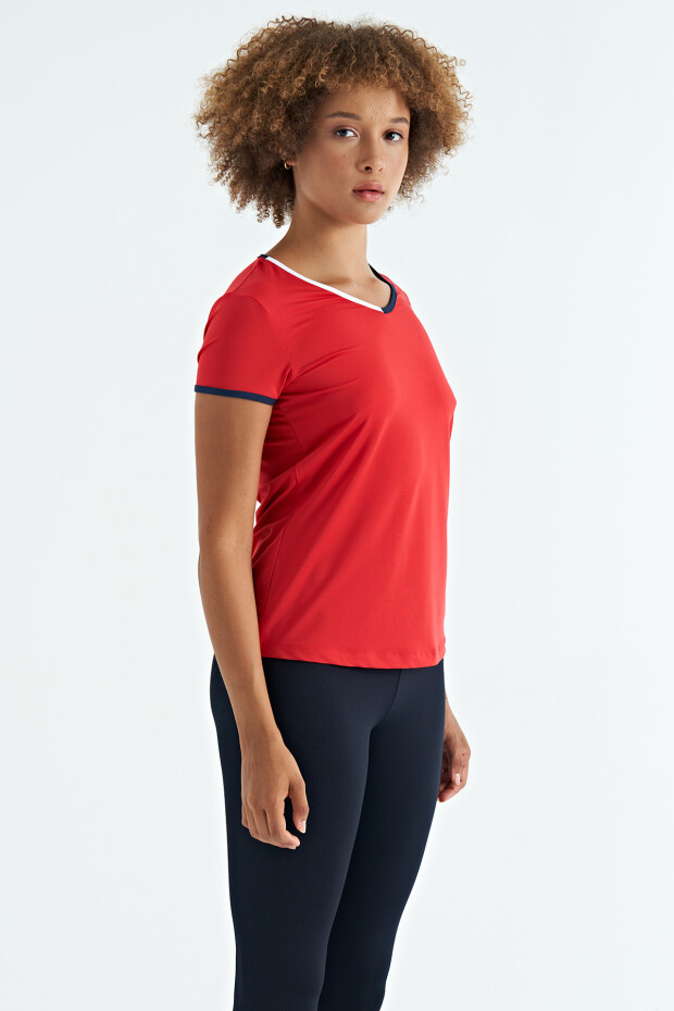 Kırmızı V Yaka Standart Kalıp Kısa Kol Kadın Spor T-Shirt - 97268