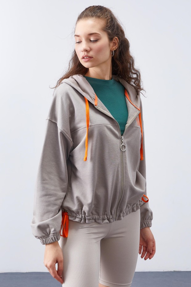 Koyu Bej Kapüşonlu Renkli Bağcıklı Fermuarlı Kadın Oversize Sweatshirt - 97176