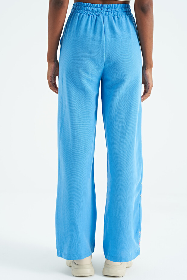 Mavi Nakış İşlemeli Rahat Kalıp Bol Paça Kadın Pantolon - 02288
