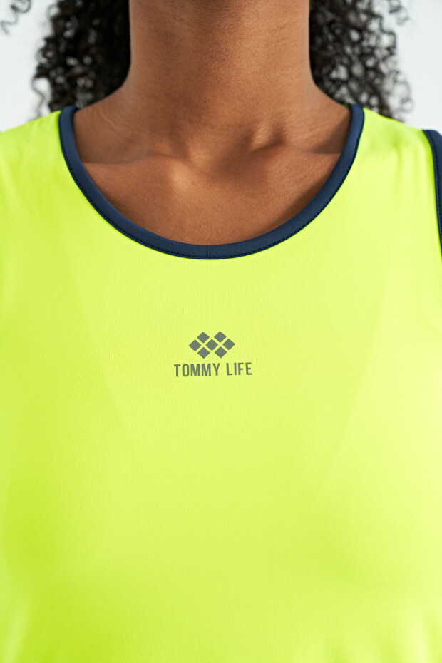 Neon Sarı Logo Baskılı Biye Şeritli Standart Kalıp Kadın Spor Atlet - 97255
