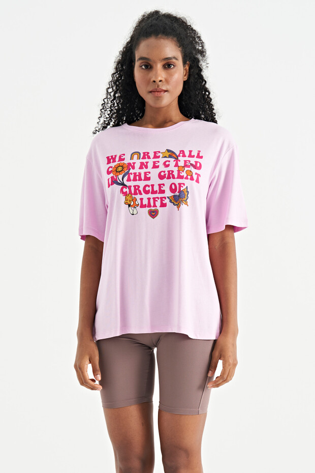 Pembe Yazı Baskılı Düşük Omuzlu O Yaka Oversize Kadın T-Shirt - 02305