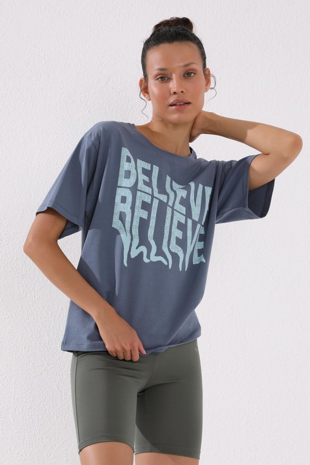 Petrol Deforme Yazı Baskılı O Yaka Oversize Kadın T-Shirt - 97139