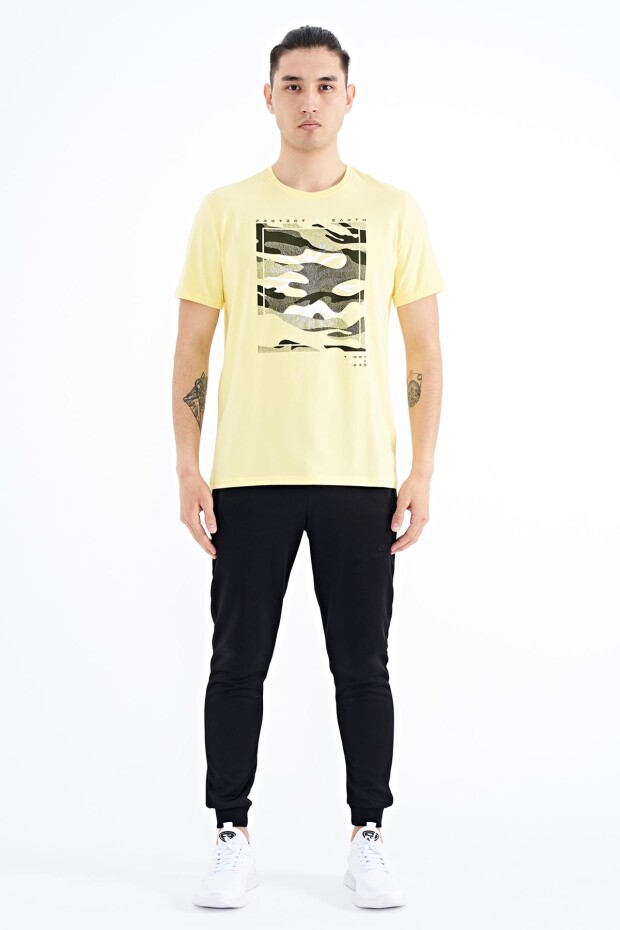Sarı Desen Baskılı O Yaka Standart Kalıp Erkek T-Shirt - 88232
