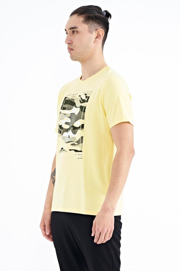 Sarı Desen Baskılı O Yaka Standart Kalıp Erkek T-Shirt - 88232