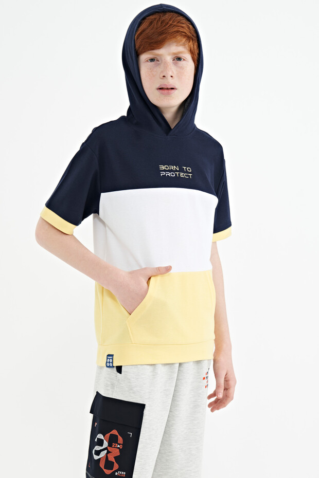 Sarı Renk Bloklu Kanguru Cepli Kapüşonlu Oversize Erkek Çocuk T-Shirt - 11150