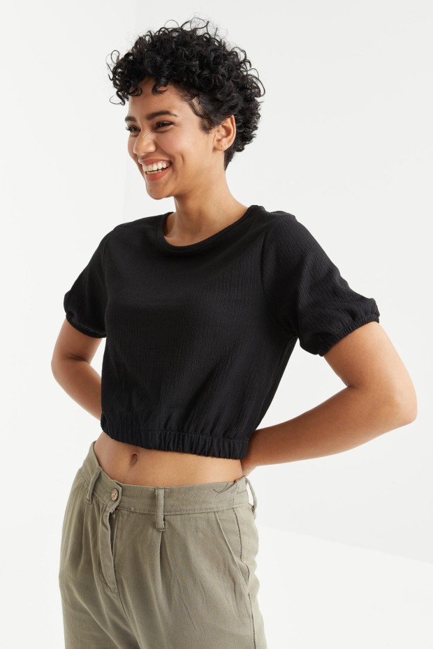 Tommy Life Siyah Balon Kol O Yaka Beli Lastikli Bürümcük Kumaş Kadın Crop Top T-Shirt - 97221. 4 Tommy Life Siyah Balon Kol O Yaka Beli Lastikli Bürümcük Kumaş Kadın Crop Top T-Shirt - 97221. 4