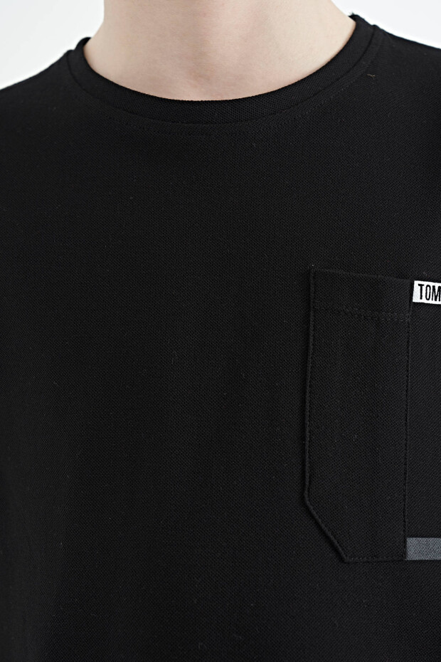 Siyah Cep Detaylı O Yaka Standart Kalıp Erkek Çocuk T-Shirt - 11120