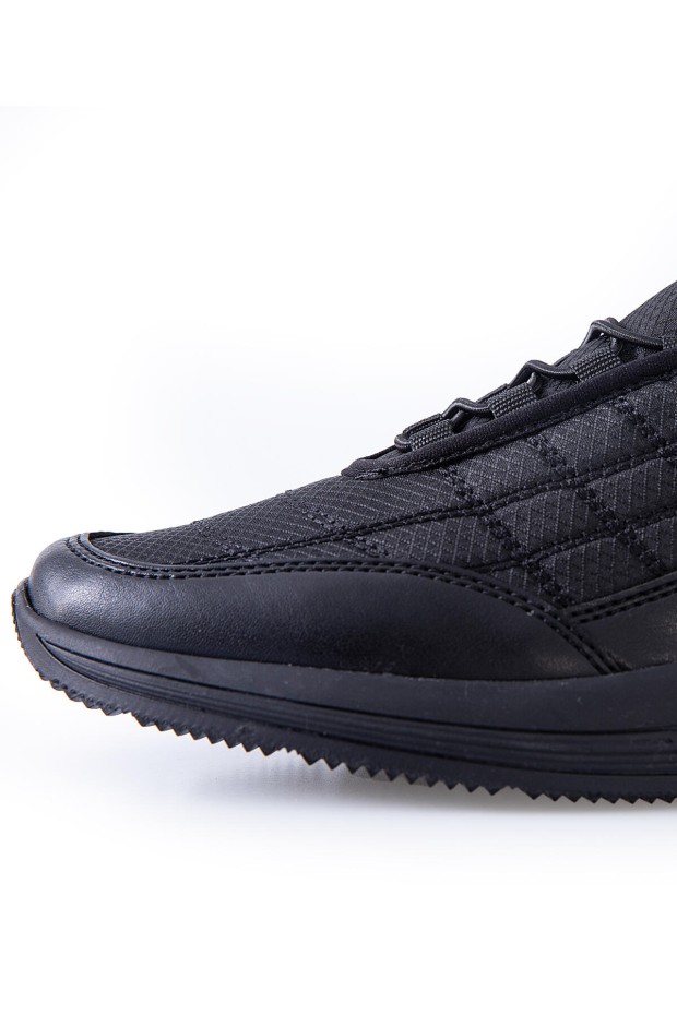 Siyah Bağcıklı Kapitone Suni Deri Detaylı Erkek Spor Ayakkabı - 89096 - Thumbnail