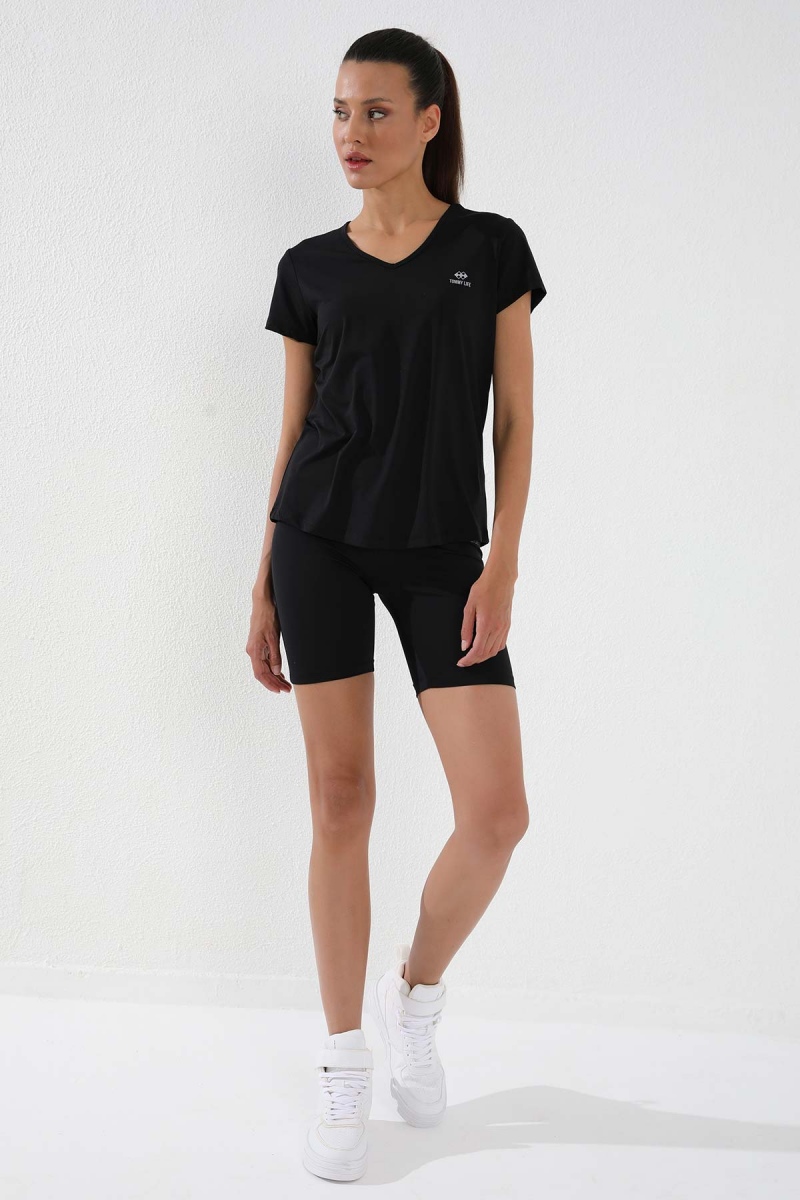Siyah Basic Kısa Kol Standart Kalıp V Yaka Kadın T-Shirt - 97145