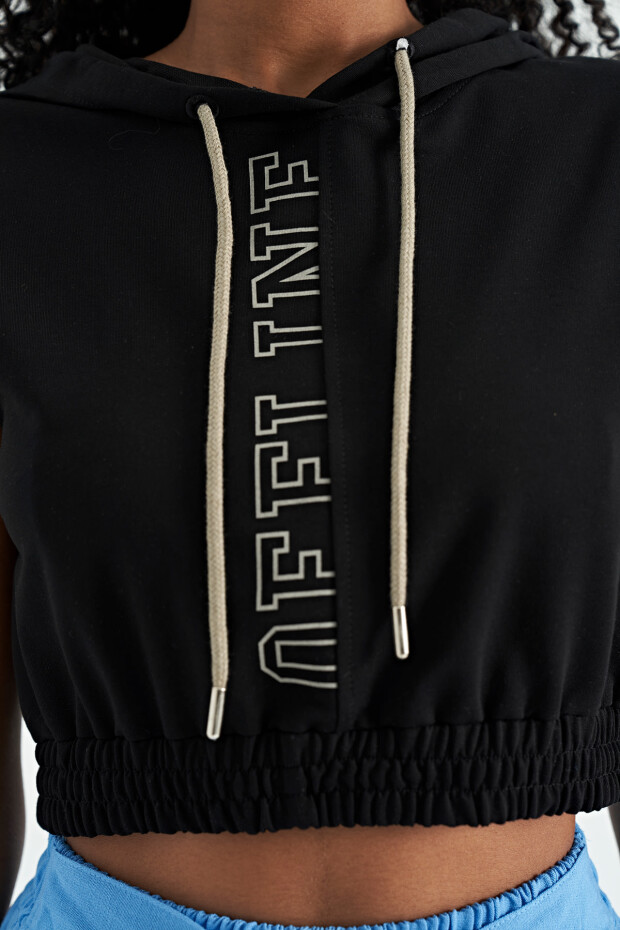 Siyah Kapüşonlu Baskılı Standart Kalıp Kadın Sweat Top T-Shirt - 02119