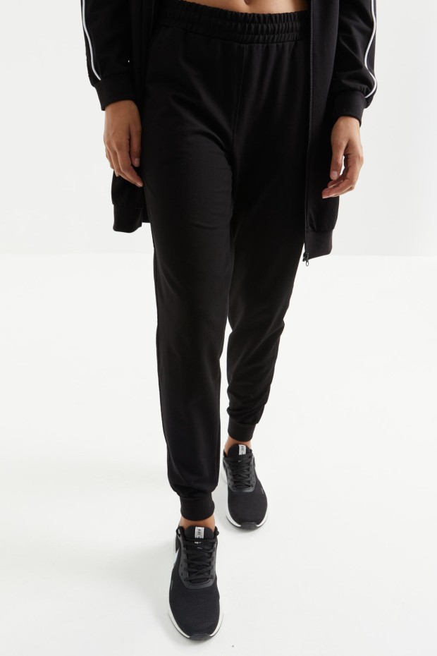 Siyah Kapüşonlu Fermuarlı Kolu Yazı Nakışlı Rahat Form Kadın Eşofman Tunik Takım - 95314