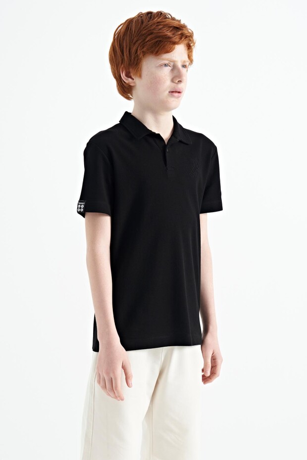 Siyah Minimal Nakış Detaylı Standart Kalıp Polo Yaka Erkek Çocuk T-Shirt - 11084
