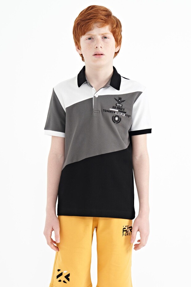 Tommy Life Siyah Renk Bloklu Nakış Detaylı Standart Kalıp Polo Yaka Erkek Çocuk T-shirt - 11088. 1