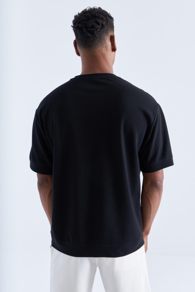 Siyah Yazı Nakışlı O Yaka Erkek Oversize T-Shirt - 88102