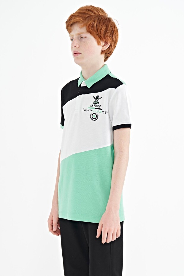 Su Yeşili Renk Bloklu Nakış Detaylı Standart Kalıp Polo Yaka Erkek Çocuk T-Shirt - 11088