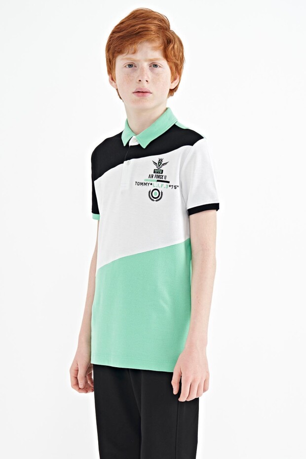 Su Yeşili Renk Bloklu Nakış Detaylı Standart Kalıp Polo Yaka Erkek Çocuk T-Shirt - 11088