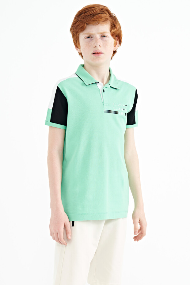Su Yeşili Renk Bloklu Omuz Garni Detaylı Standart Kalıp Erkek Çocuk T-Shirt - 11155