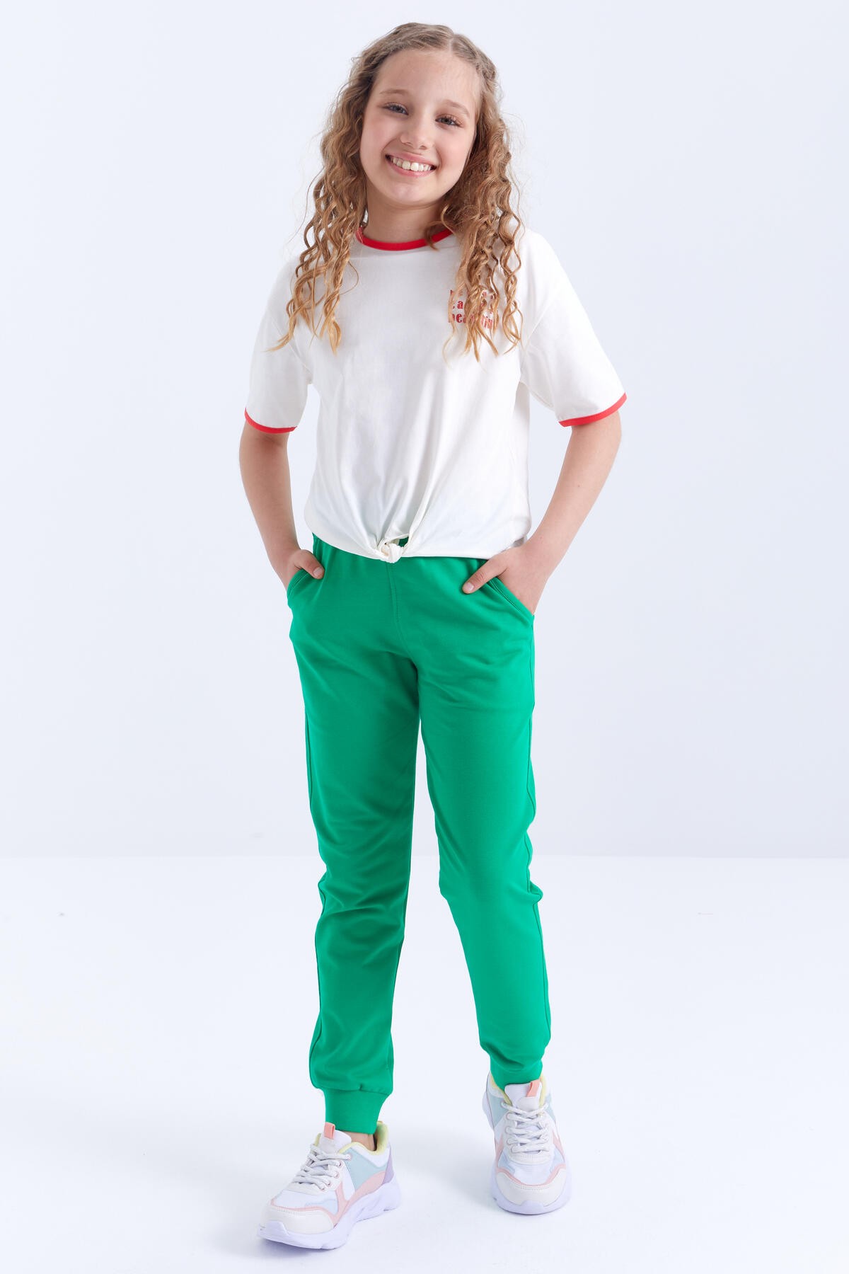 TommyLife - Yeşil Bağcıklı Standart Kalıp Manşetli Kız Çocuk Eşofman Alt - 75049