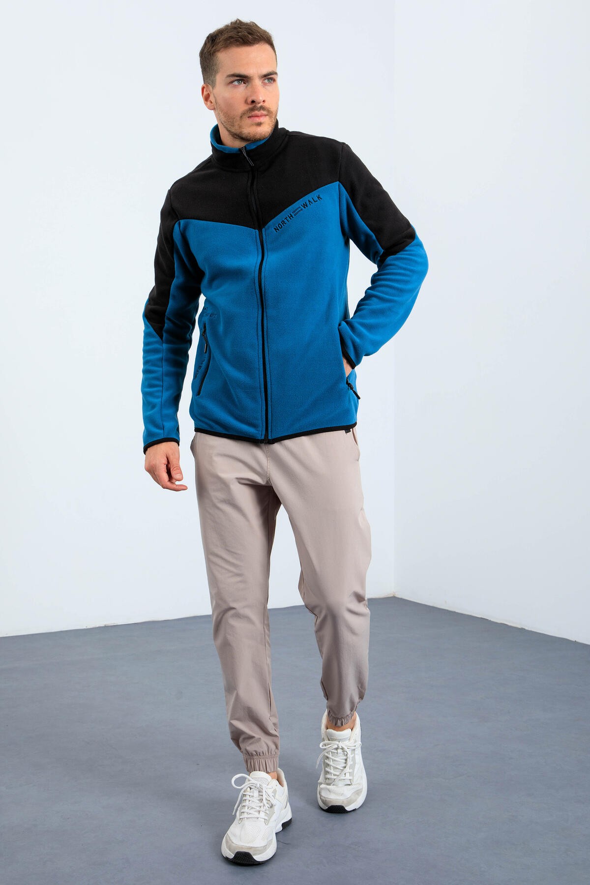 Zümrüt İki Renkli Fermuarlı Dik Yaka Standart Kalıp Erkek Sweatshirt Polar - 87994